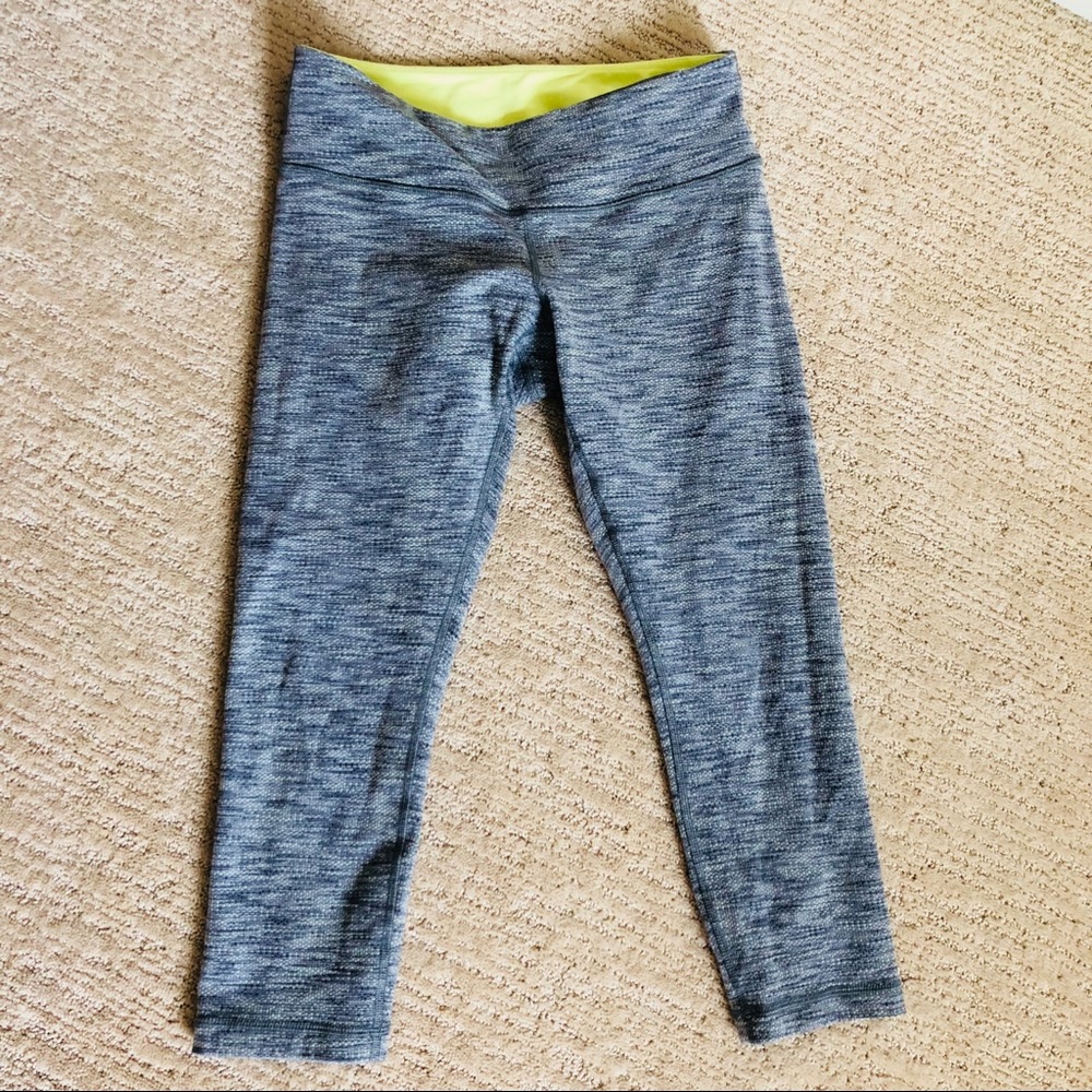 Grey Lululemon crop leggings